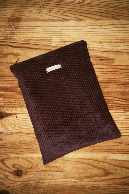 📱 Housse de tablette personnalisée – L’élégance en format compact