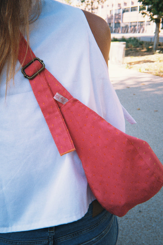 🌙 Sac demi-lune personnalisé – Compact, stylé, engagé